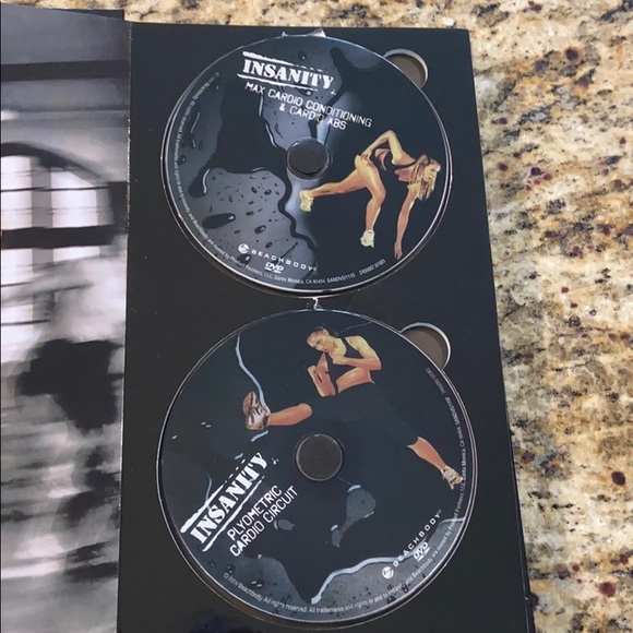 10 beach body Cds. - Picture 3 of 3